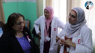 وزيرة الصحة الفلسطينية مي الكيلة في زيارة لمدينة الظاهرية