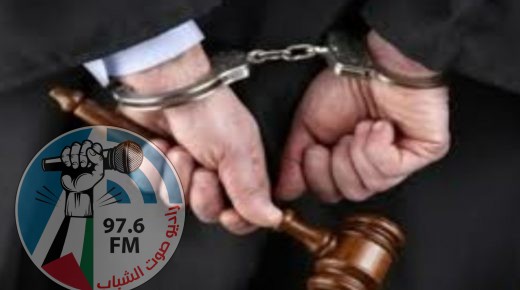الاحتلال يعتقل محاميا من نابلس عند حاجز عسكري شمال البيرة