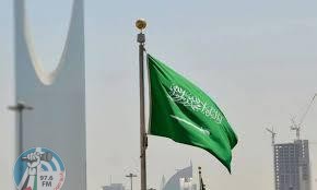 السعودية: رفع الضريبة ووقف غلاء المعيشة حمايةً للاقتصاد