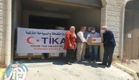 “الأوقاف” تتسلم 2000 طرد غذائي من وكالة التعاون والتنسيق التركية “تيكا”