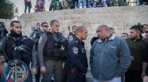 الاحتلال يعتقل مدير نادي الأسير وثلاثة مواطنين في القدس
