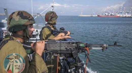 بحرية الاحتلال تستهدف مراكب الصيادين شمال قطاع غزة