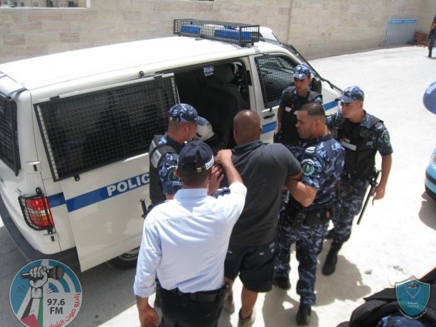 طولكرم: الشرطة تقبض على 8 أشخاص لحيازتهم وتعاطيهم مواد مخدرة