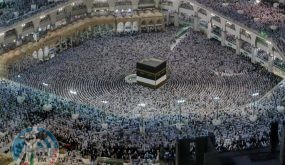 الحد من أعداد الحجاج يزيد المصاعب الاقتصادية للسعودية