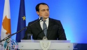 وزير خارجية قبرص يصل إسرائيل