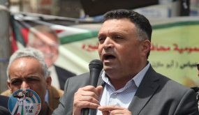 “الإعلام” تؤكد دعمها لنقيب الصحفيين وتدعو لوقف التحريض الأعمى ضده