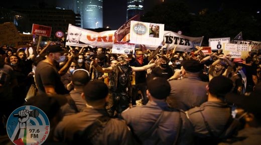 بالصور- تل ابيب : اعتقالات خلال احتجاجات على الأوضاع الاقتصادية