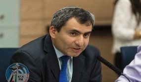وزير وزير التعليم العالي الإسرائيلي في الحجر الصحي