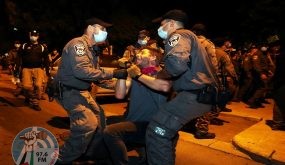اعتقال 30 شخصا إثر اشتباك الشرطة مع معارضي نتنياهو