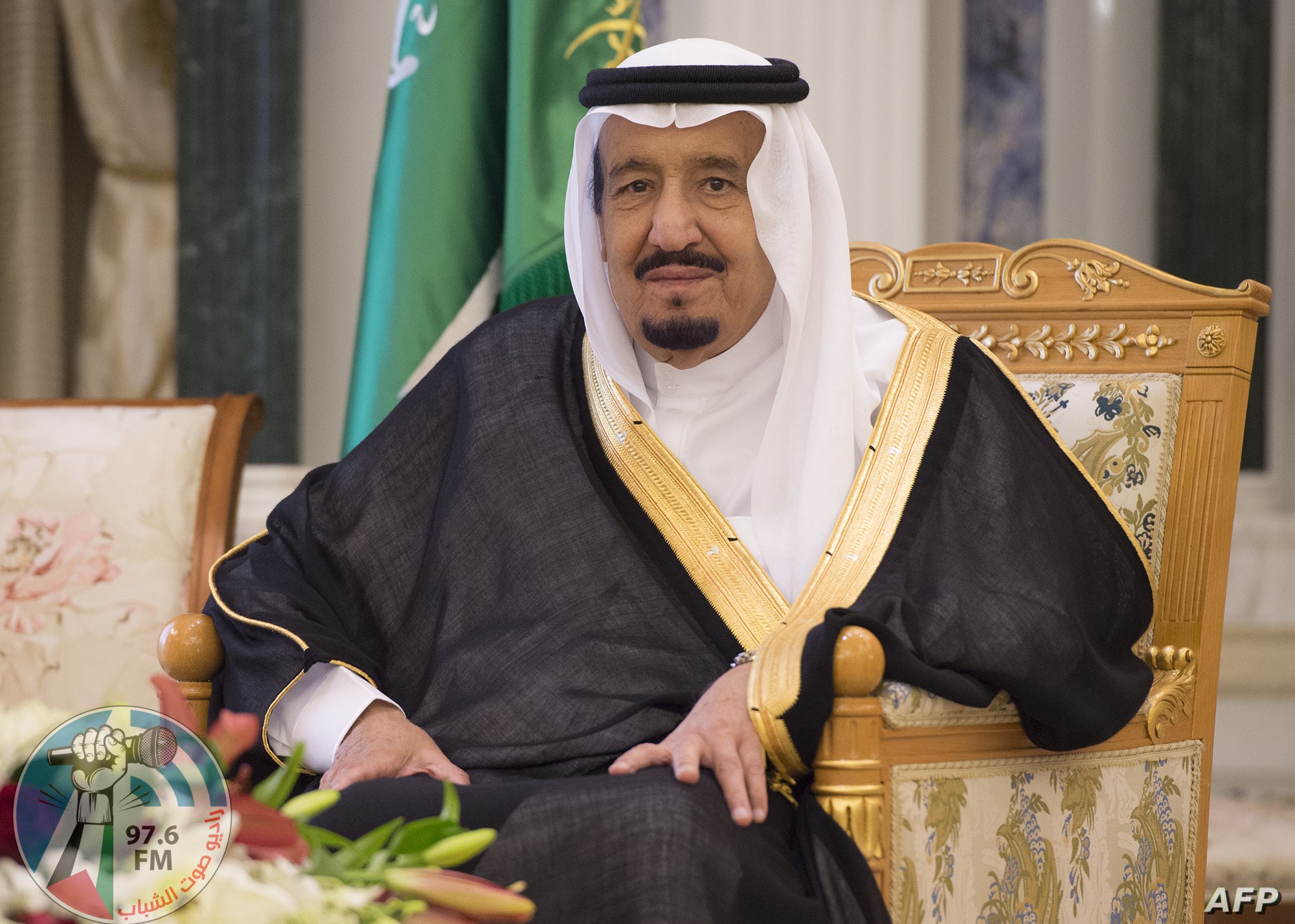 A handout picture provided by the Saudi Royal Palace on April 24, 2017 shows Saudi Arabia's King Salman bin Abdulaziz al-Saud attending a swearing in ceremony for new cabinet ministers and ambassadors in the capital Riyadh.
Prince Khaled bin Salman, son of current King Salman, was named by Saudi Arabia on April 22, 2017 as ambassador to its major ally the United States in Washington, with which ties are improving under President Donald Trump.
The change came among a series of orders issued by the king, who shuffled his cabinet, restored civil service benefits, and replaced the head of the army which for two years has been fighting rebels in neighbouring Yemen. / AFP PHOTO / Saudi Royal Palace / BANDAR AL-JALOUD / RESTRICTED TO EDITORIAL USE - MANDATORY CREDIT "AFP PHOTO / SAUDI ROYAL PALACE / BANDAR AL-JALOUD" - NO MARKETING - NO ADVERTISING CAMPAIGNS - DISTRIBUTED AS A SERVICE TO CLIENTS