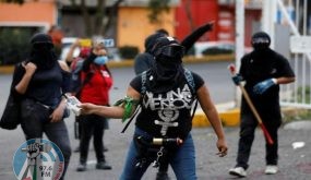 المكسيك.. ناشطات يضرمن النار في مبنى حكومي احتجاجا على العنف ضد المرأة