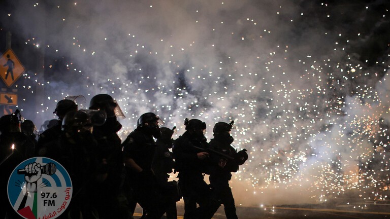تظاهرات عنيفة في بورتلاند والشرطة الأمريكية تعتقل 50 محتجا