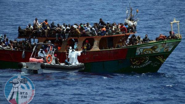 إنقاذ 128 مهاجرًا قبالة السواحل الليبية