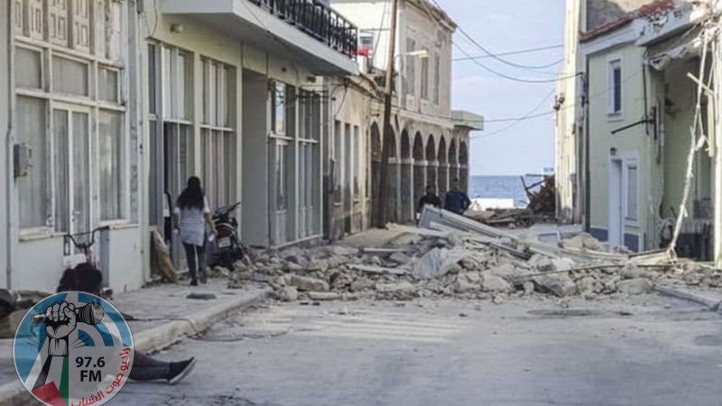 زلزال تركيا: ارتفاع عدد ضحايا الهزة الأرضية التي ضربت أزمير وفرق الإنقاذ تكثف جهود البحث