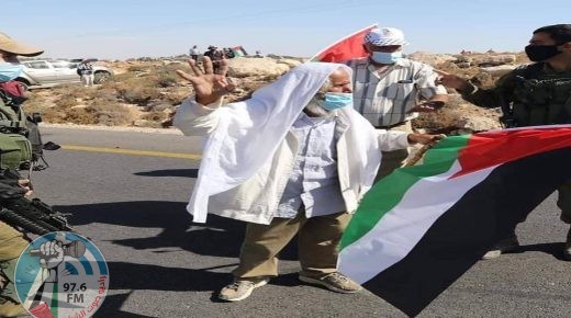 الاحتلال يعتدي على المشاركين في فعالية ضد الاستيطان بمسافر يطا جنوب الخليل