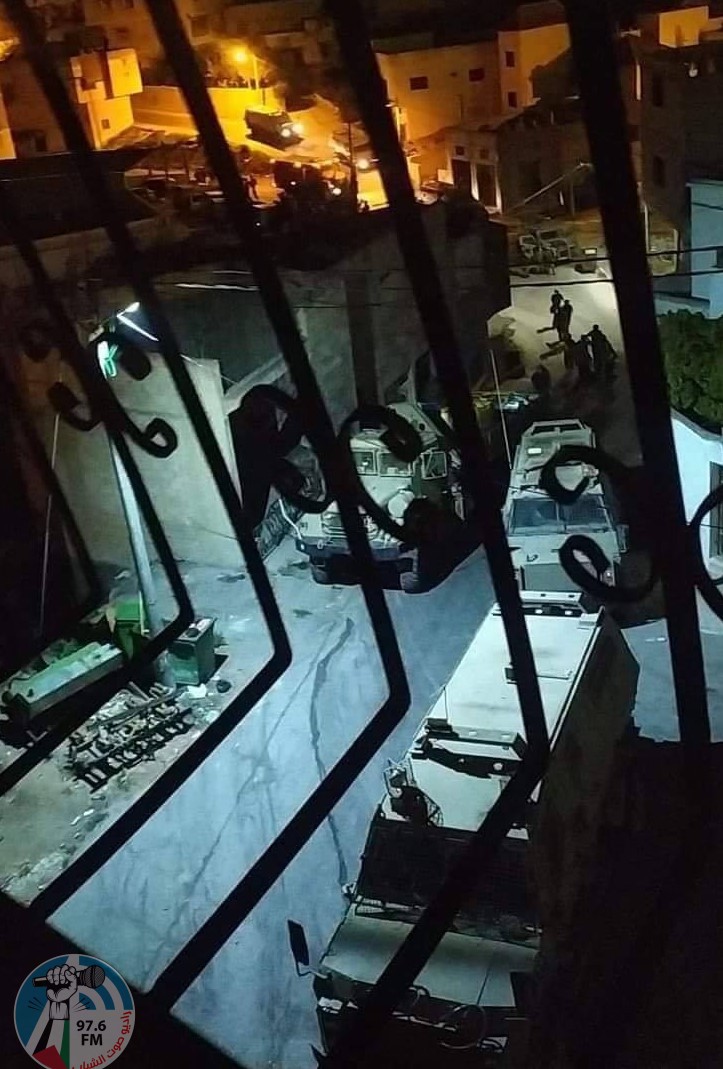 جنين: الاحتلال يغلق غرفة في منزل الأسير نظمي أبو بكر