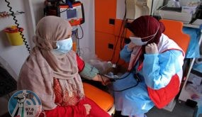 وفاة و300 اصابة جديدة بفيروس كورونا في غزة