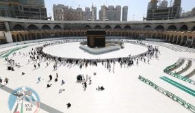 السعودية تستعد لاستقبال معتمرين من الخارج