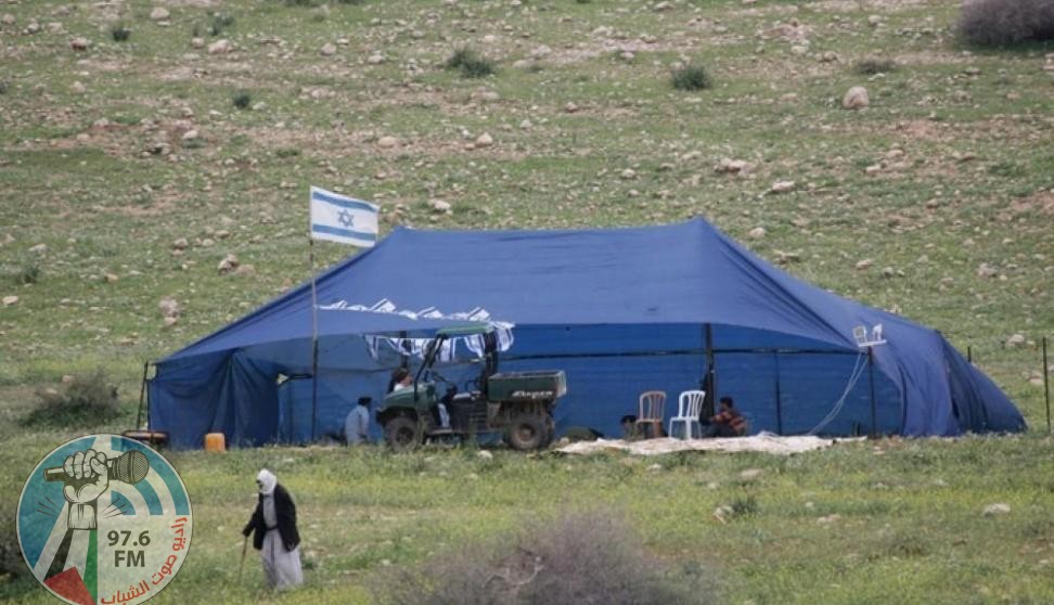 بهدف الاستيلاء عليها: مستوطنون ينصبون خيمة في أراضي غرب بيت لحم