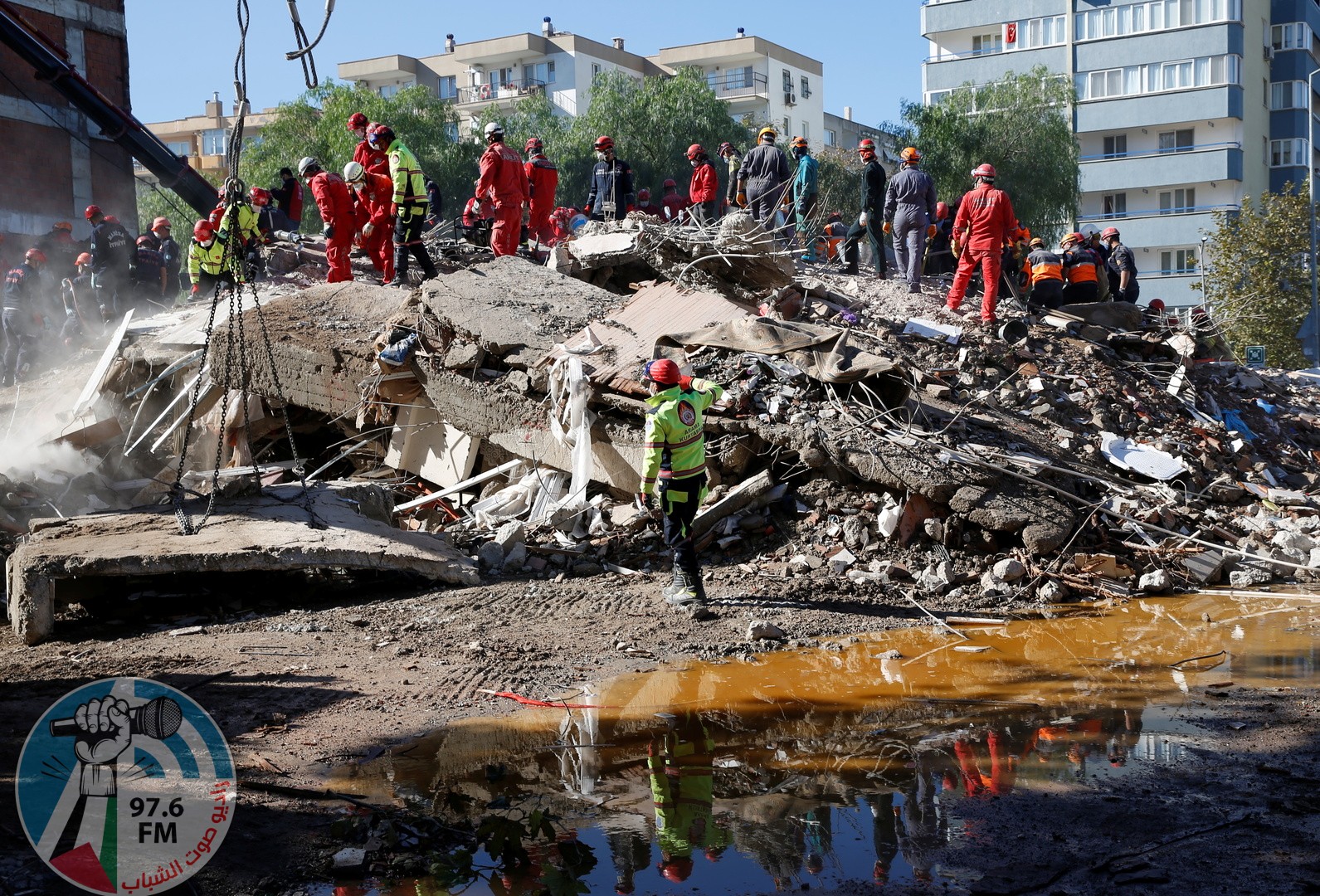 ارتفاع عدد قتلى زلزال إزمير إلى أكثر من 100 وعمليات البحث مستمرة