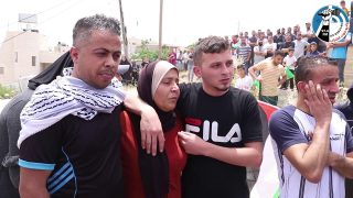 الشهـ ـــــيد الحي زيد فضل القيسية في لحظات الوداع الأخيرة