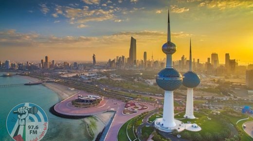 أمير الكويت يدعو الحكومة إلى وضع برنامج إصلاحي شامل