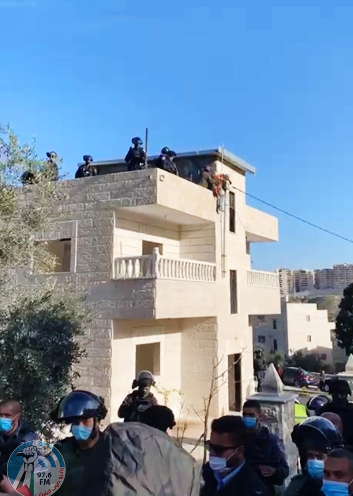 الاحتلال يشرع بهدم 4 شقق سكنية في العيسوية