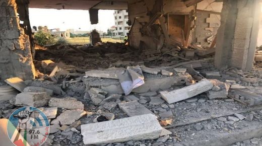 الاحتلال يجبر مقدسيين على هدم منزل ومطعم في سلوان وجبل المكبر
