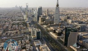 An aerial view shows a deserted highway due to the COVID-19 pandemic, on the first day of the Eid al-Fitr feast marking the end of the Muslim holy month of Ramadan, in the Saudi capital Riyadh, on May 24, 2020. - Saudi Arabia, home to Islam's holiest sites, began a five-day round-the-clock curfew from May 23, in a bid to stem the spread of the novel coronavirus. (Photo by FAISAL AL-NASSER / AFP)