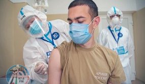 فيروس كورونا: إرشادات أمريكية جديدة بشأن ارتداء الكمامة للحاصلين على اللقاح