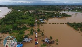 This aerial picture taken on April 27, 2019 shows a general view of submerged buildings after heavy rain caused flooding in Bengkulu on the Indonesian island of Sumatra. - At least 10 people are dead and eight are missing after days of heavy rain-triggered floods and landslides on the Indonesian island of Sumatra, authorities said on April 28. (Photo by DIVA MARHA / AFP)