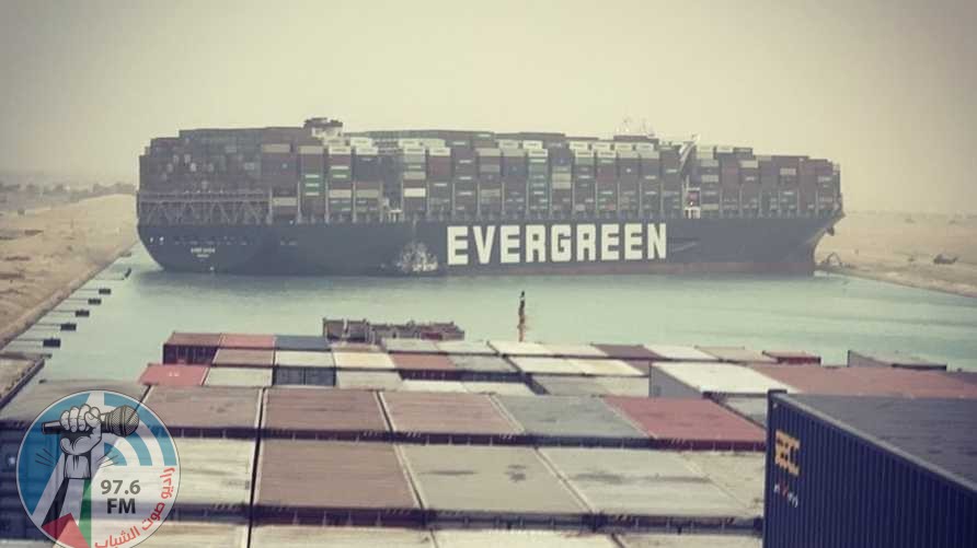 قناة السويس: محكمة مصرية تأمر بالتحفظ على سفينة “إيفرغيفن” حتى سداد ما عليها من “تعويضات”