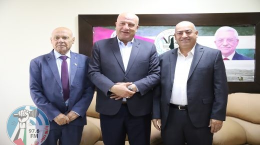 النائب في البرلمان الأردني رائد رباع الظهراوي في زيارة لبلدية الظاهرية وغرفة تجارة وصناعة جنوب الخليل، وبلدية الرماضين
