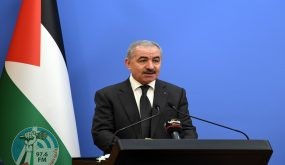 اشتية يدعو المجتمع الدولي لإدانة جريمة قتل الطفل عودة ويطالب بتوفير الحماية لشعبنا