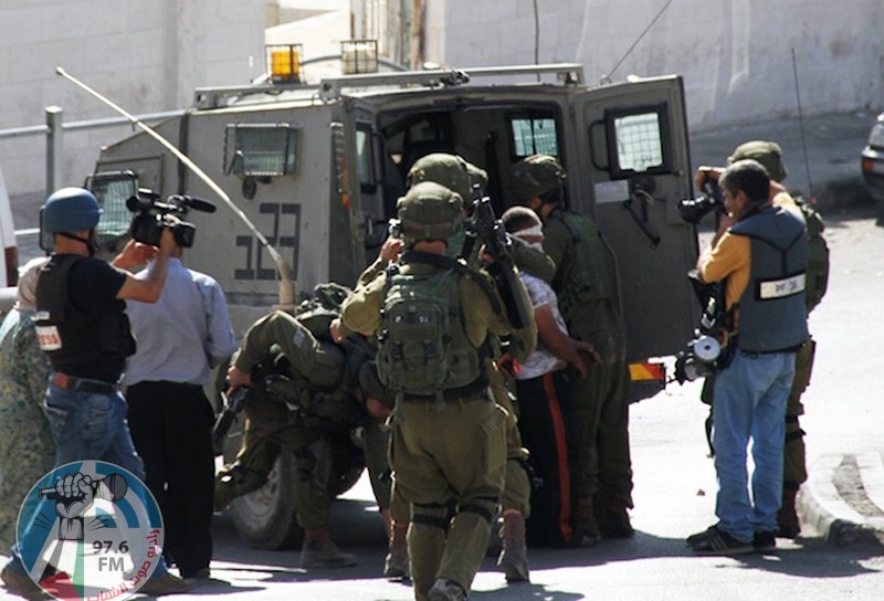 الاحتلال يعتقل 20 مواطنًا من الضفة بنهم 9 من القدس