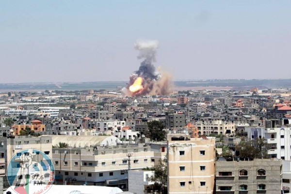 استشهاد مواطن وإصابة 8 آخرين في غارة إسرائيلية على بيت لاهيا شمال قطاع غزة