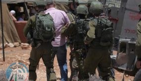 قوات الاحتلال تعتقل أسيرين محررين وتفتش منازل في الخليل