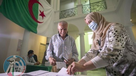 الجزائريون يتوجهون إلى صناديق الاقتراع في أول انتخابات تشريعية بعد استقالة الرئيس السابق عبد العزيز بوتفليقة