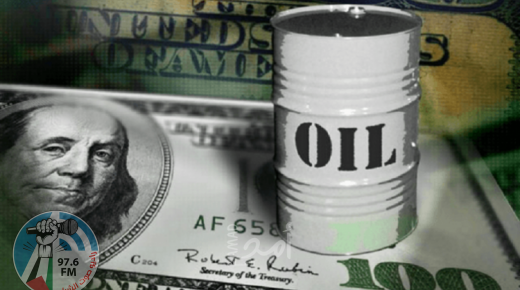 النفط يهبط بفعل قوة الدولار