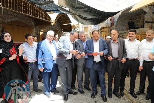 الخليل: افتتاح بازار “اشتري من بلدك” لدعم المنتجات الوطنية