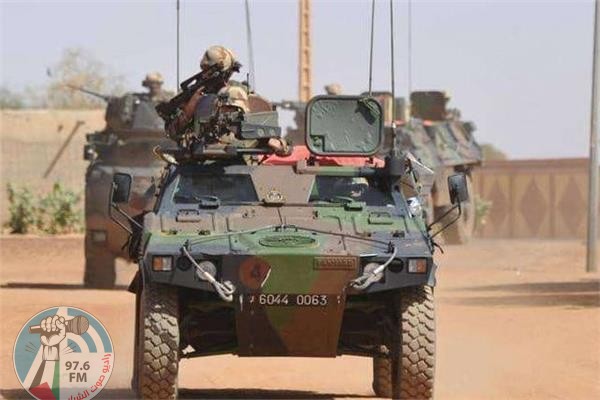 إصابة 6 جنود فرنسيين و4 مدنيين في الهجوم على قوة “برخان” بوسط مالي