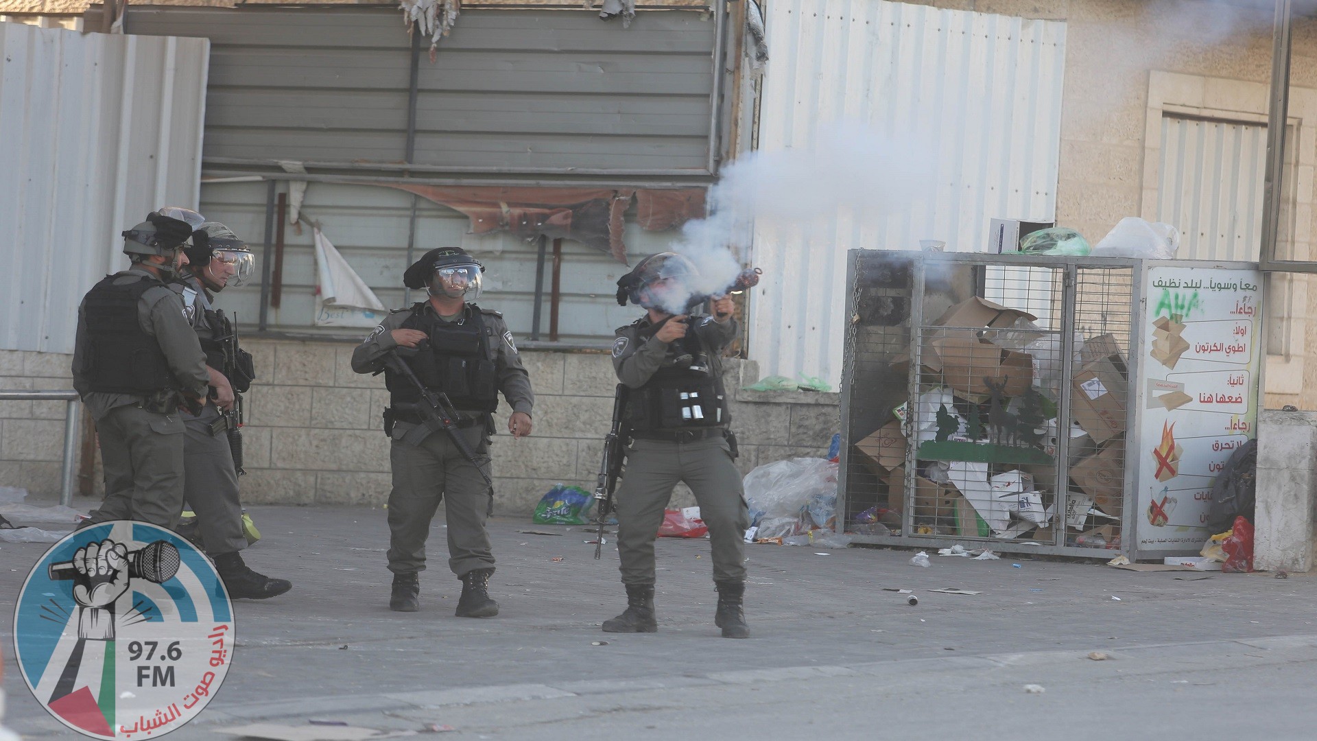 BETHLEHEM, WEST BANK - APRIL 04: Israeli security forces attack with tear gas and plastic bullet against protesters during a demonstration to show solidarity with hunger striker Palestinian prisoners those held in Israeli prisons in Betlehem, West Bank on April 04, 2017. (Photo by Issam Rimawi/Anadolu Agency/Getty Images)