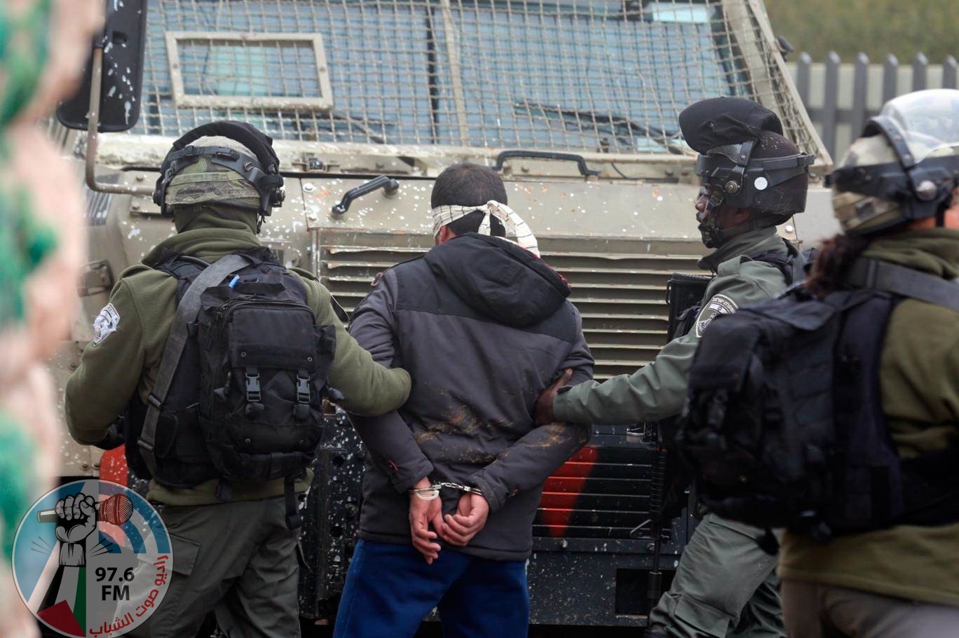 الاحتلال يعتقل 8 مواطنين من الخليل