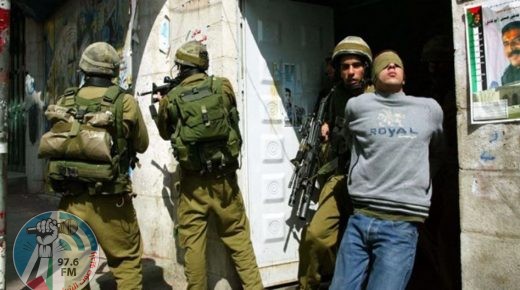 الاحتلال يعتقل ثلاثة مواطنين بينهم فتاة في القدس المحتلة