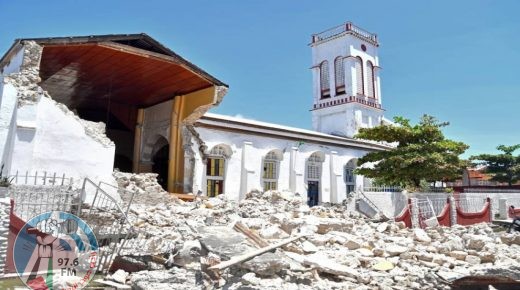 epa09414521 A view of the damage to buildings made by an earthquake, in Port-au-Prince, Haiti, 14 August 2021. A 7.2 magnitude earthquake left at least 304 dead, more than 1,800 people injured and caused considerable material damage, aggravating the already difficult situation of the impoverished Caribbean country. EPA/Duples Plymouth