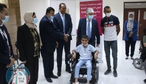 “التنمية” و”قطر الخيرية” توزعان 125 كرسيا لأشخاص من ذوي الإعاقة الحركية