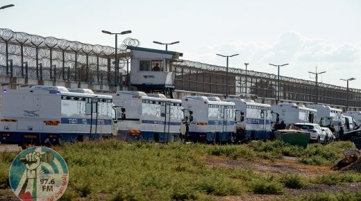 (210907) -- JERUSALEM, Sept. 7, 2021 (Xinhua) -- Members of the Israel Police, Division of Identification and Forensic Science, search for evidence in a field near the Gilboa Prison, northern Israel, Sept. 6, 2021. Six Palestinian prisoners escaped from a prison in Israel on Monday, prompting a massive manhunt, Israeli authorities said. (Photo by Gil Eliyahu/JINI via Xinhua )