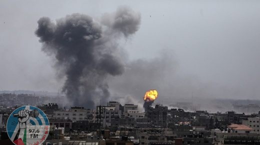 الطيران الحربي الإسرائيلي يقصف موقعين وأرض زراعية في قطاع غزة