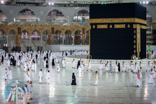 A handout picture provided by the Saudi Ministry of Hajj and Umrah on October 4, 2020, shows Saudis and foreign residents circumambulating the Kaaba (Tawaf) in the Grand Mosque complex in the holy city of Mecca, as authorities partially resume the year-round Umrah for a limited number of pilgrims amid extensive health precautions after a seven-month coronavirus hiatus. (Photo by - / Saudi Ministry of Hajj and Umra / AFP)