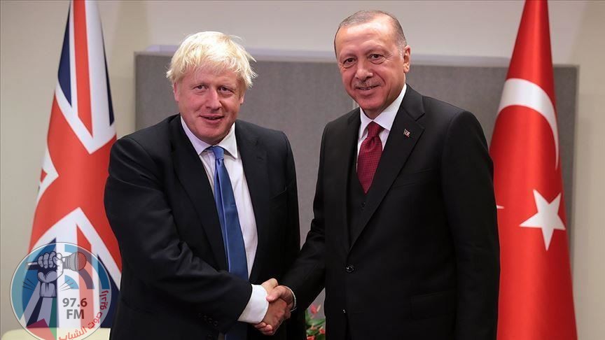 أردوغان يلتقي جونسون في مبنى “البيت التركي”